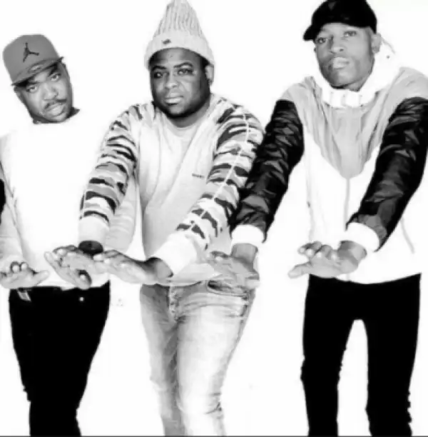 Team Complex X Team Skorokoro - Hlombe (Original Mix) {amapiano-from-sosha} Ft. ShortGun